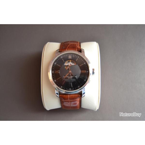 Montre Baume & Mercier automatique �'Classima Executives XL'' bracelet alligator