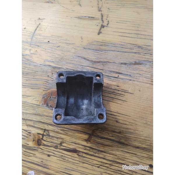 Carter moteur tron�onneuse mac cat 440