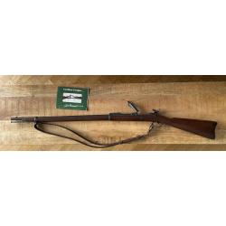 SPRINGFIELD TRAPDOOR RIFLE 1884 cal 45/70 avec jeu d'outils et certificat d'origine Le Hussard.