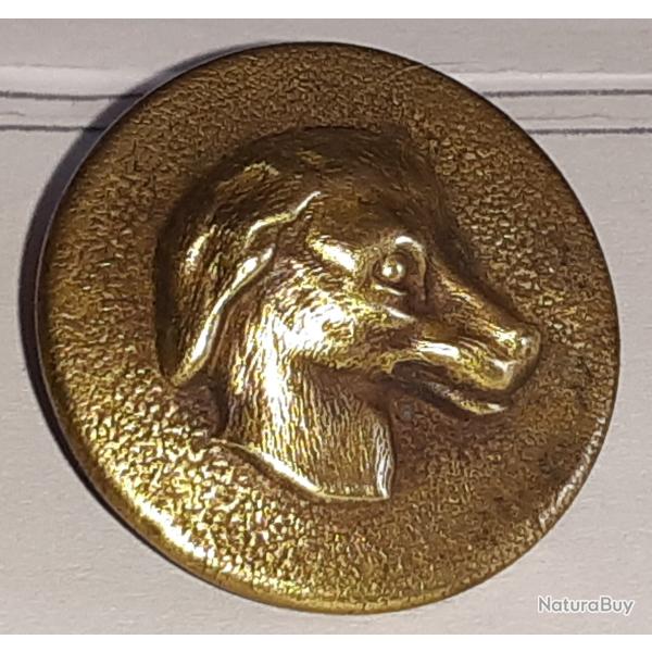 Bouton de livr�e de chasse, T�TE de CHIEN, �25, laiton et acier. Marque R-L & Fres - PARIS.  Lot A2