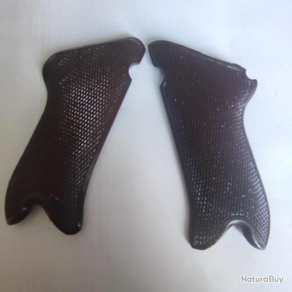 Vend paire de plaquette  plastique bruns  pour 08  �tat neuf