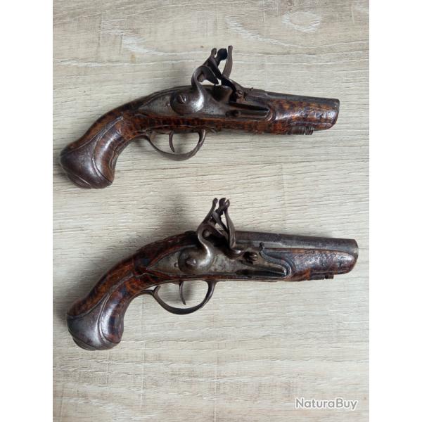 Pistolets � silex , paire