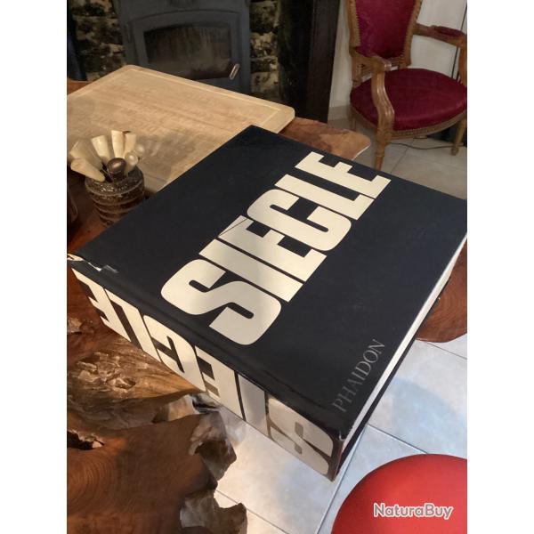 SI�CLE de Bruce Bernard: cent ans de progr�s de r�gression de souffrance1899-1999