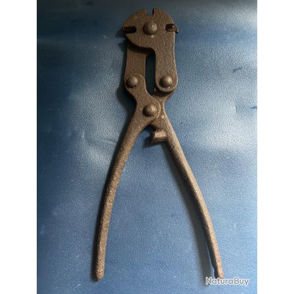 Pince � barbel� WW1 de soldat tranch�