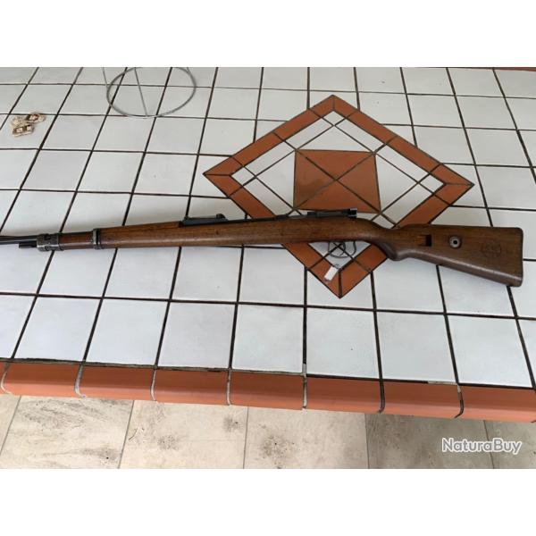 Exceptionnelle KKW Gustloff . Superbe marquage de crosse .