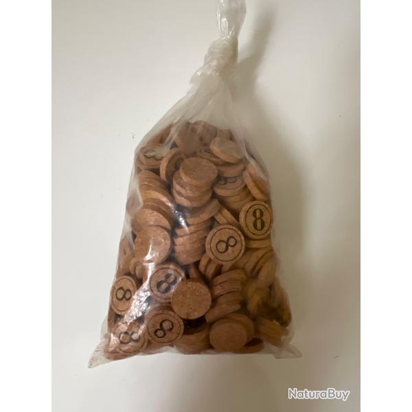 LOT DE 390 RONDELLES DE FERMETURE EN LI�GE NUM�ROT�S 8 CALIBRE 16