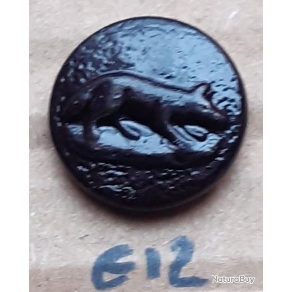 Bouton de chasse, Renard, M.F.B.P.  GRENOBLE , �16, acier. Noir, Lot E12.