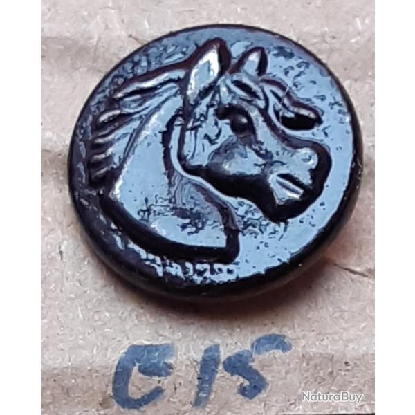 Bouton de chasse, T�te de cheval, M.F.B.P.  GRENOBLE , �16, acier. Noir, Lot E15.