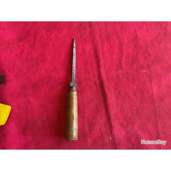 Outil ancien pour ? Pas de prix de rserve