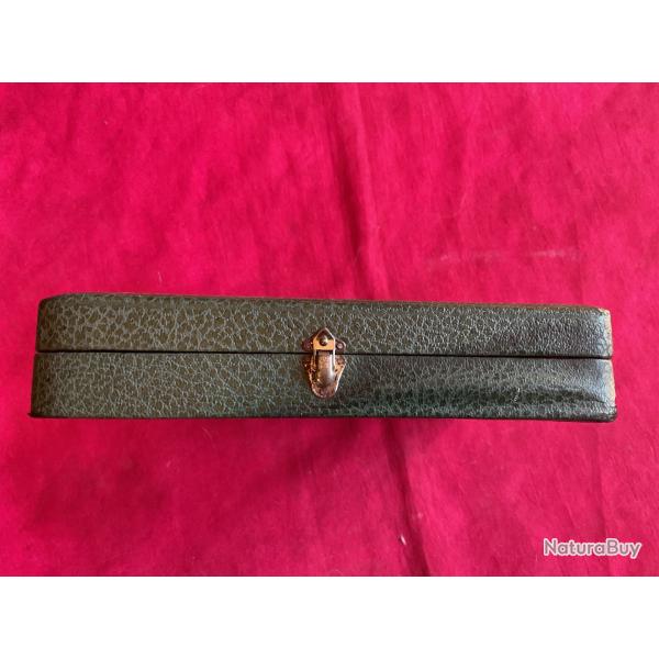 Coffret de couverts anciens � desserts. Pas de prix de r�serve