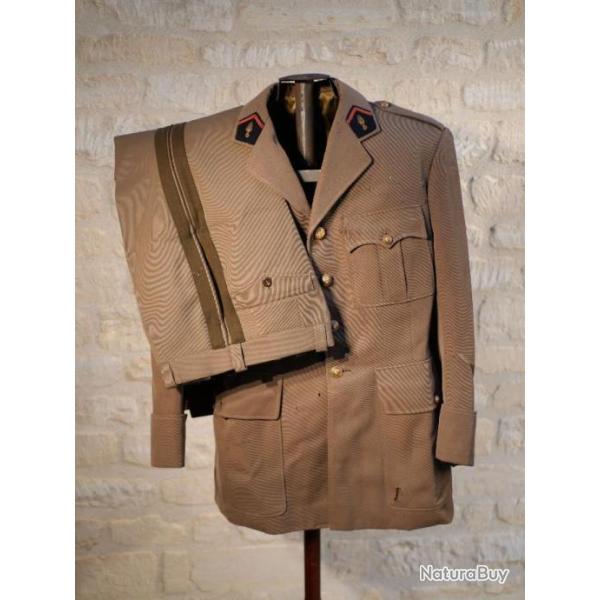 TRANSMISSIONS - uniforme officier d'infanterie EAT �cole application des transmissions Montargis