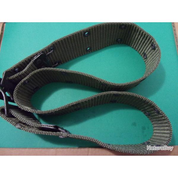 Ceinturon FAMAS en toile verte arme Franaise neuf 0,90x0,50 cm