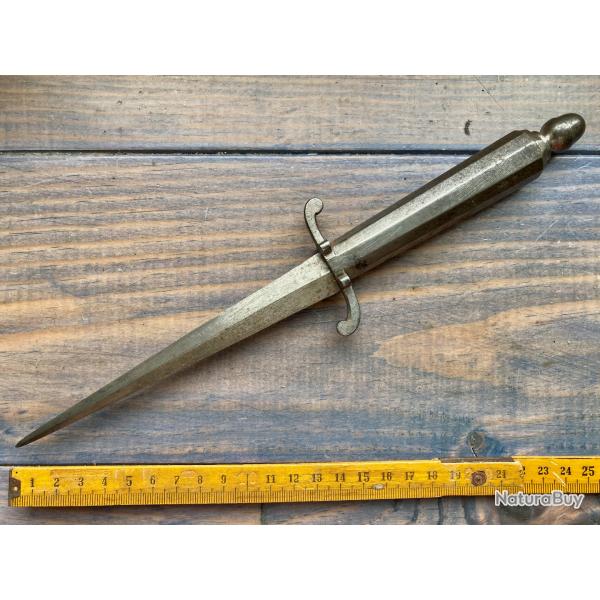 DAGUE STYLET COUTEAU ANCIEN PIQUE COUILLE FORG MONOBLOC XIX