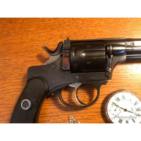 �tonnant revolver belge en 7,5 suisse