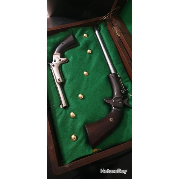 BEAU COFFRET PAIRE PISTOLETS STEVENS 22RF  UN TARGUET 6.8' et un mod�le 43 , 3.8" TBG