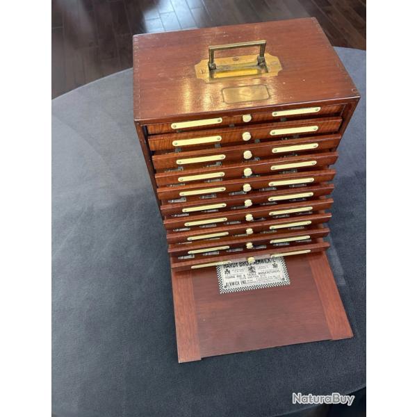 Rare cabinet Hardy Brothers pour mouche � Saumon mod�le the ��unique�� en acajou, circa 1932