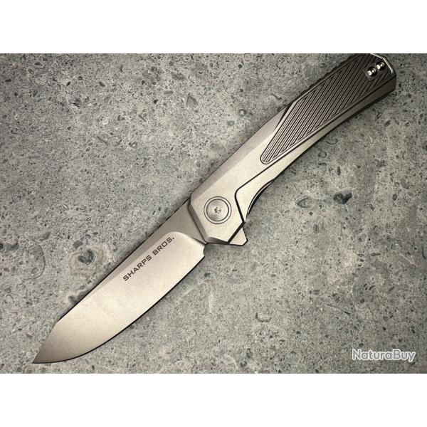 Couteau Sharps Bros Meanstreak Lame Drop Point Acier S35VN Manche Titane Brise-Vitres Framelo SBKF08