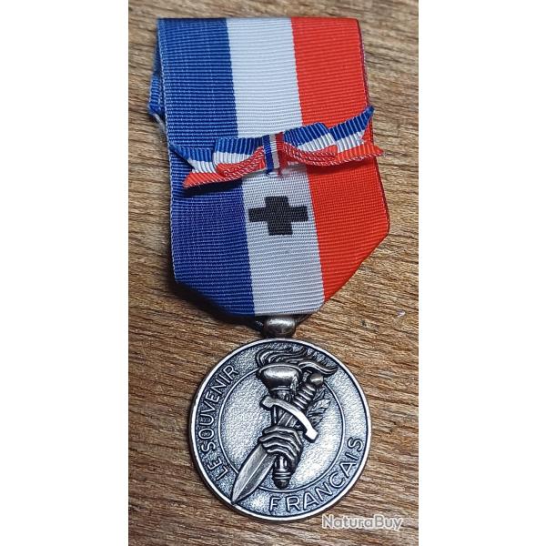 M�daille du Souvenir Fran�ais - 3eme type - 2eme classe - ARGENT - RARE