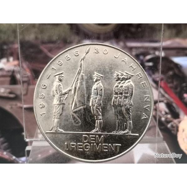 M�daille RDA 30 ans de la NVA - Au 1er r�giment ( 40 mm )