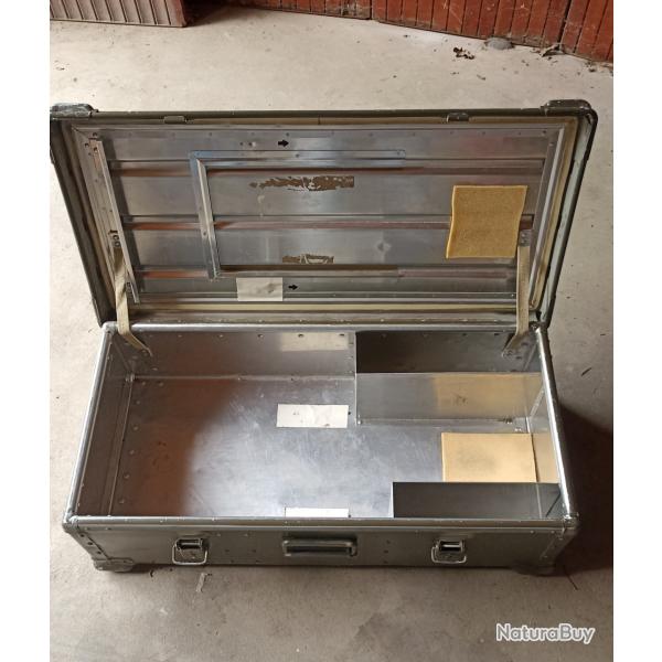 Cantine/ malle militaire tout en aluminium