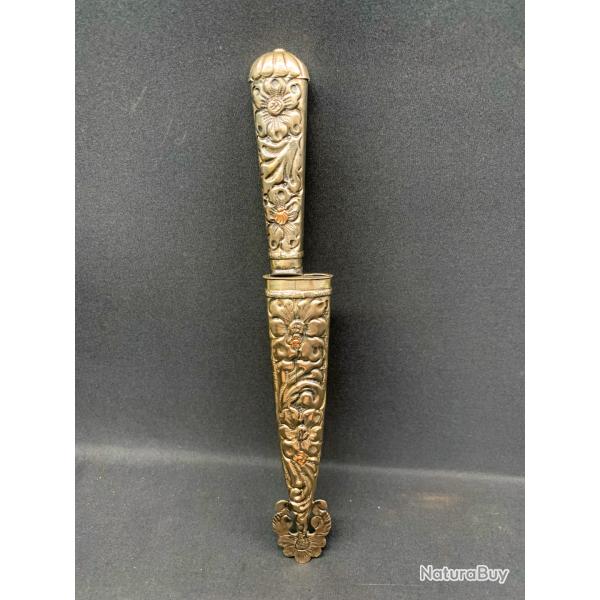 BEAU COUTEAU GAUCHO ARGENTIN, """ARGENT ET DORURE""", AMERIQUE DU SUD, 27,5 CM