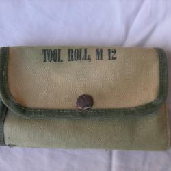 WW2 US POCHETTE MILITAIRE AM&Eacute;RICAINE POUR KIT D'ENTRETIEN .DAT&Eacute;E 45 TOOL ROOL M-12 ( 39-45 )