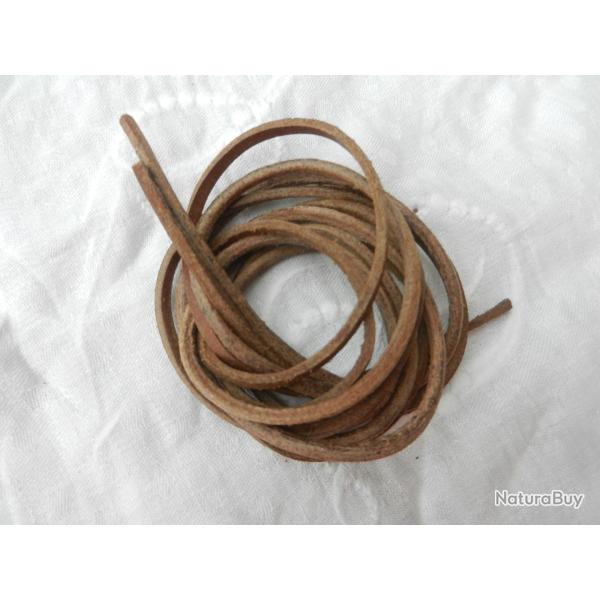 paire de lacets en cuir neufs de stock pour brodequins