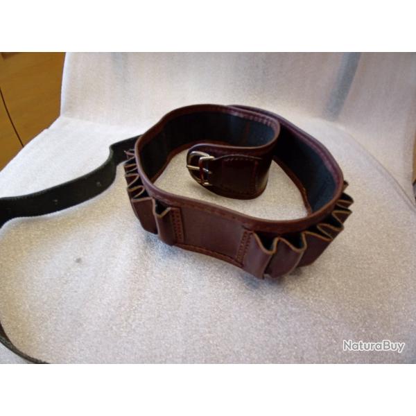 Ceinture cartouchi�re en cuir 20 balles 8 ou 9 mm