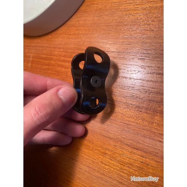 Clamp/collier support tube rallonge/canon cal12. (Tout fusil � pompe)