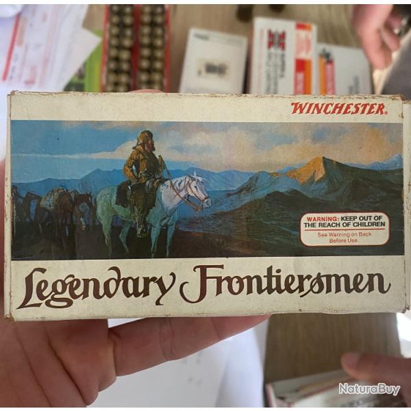Bo�tes de collection winchester l�ge d'art frontiersmen en calibre 38-55