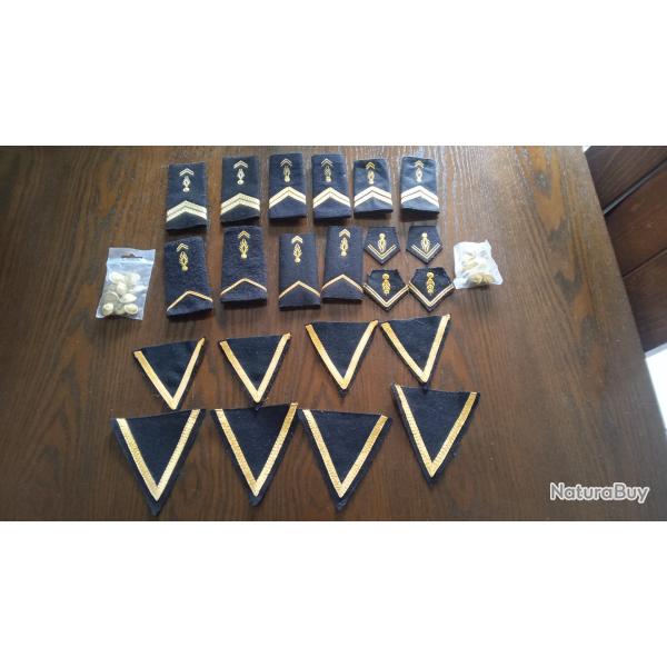 Lot de galons et boutons Gendarmerie Mobile