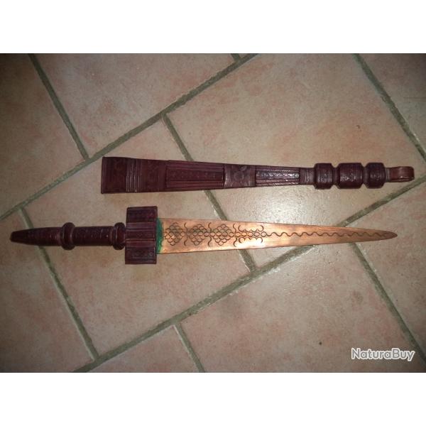 couteau poignard du Tongo Cameroun fourreau cuir