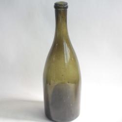 Ancienne bouteille verre XIXe siècle
