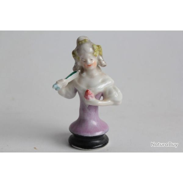 Demi figurine porcelaine Femme
