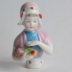 Demi figurine porcelaine Fillette Hollandaise