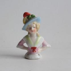 Demi figurine porcelaine Femme