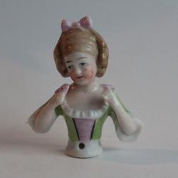 Demi figurine porcelaine Femme