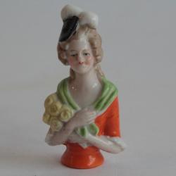 Demi figurine porcelaine Femme