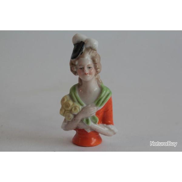 Demi figurine porcelaine Femme