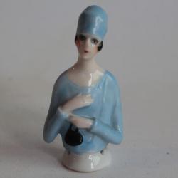 Demi figurine porcelaine Garçonne Art Déco