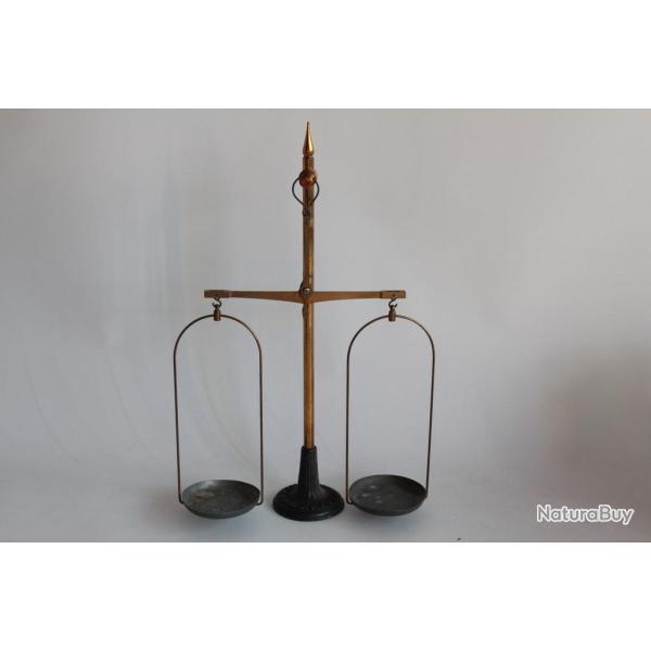 Ancienne Balance d'apothicaire