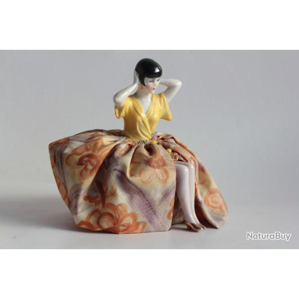 Demi figurine porcelaine Femme Art d�co Pique aiguilles