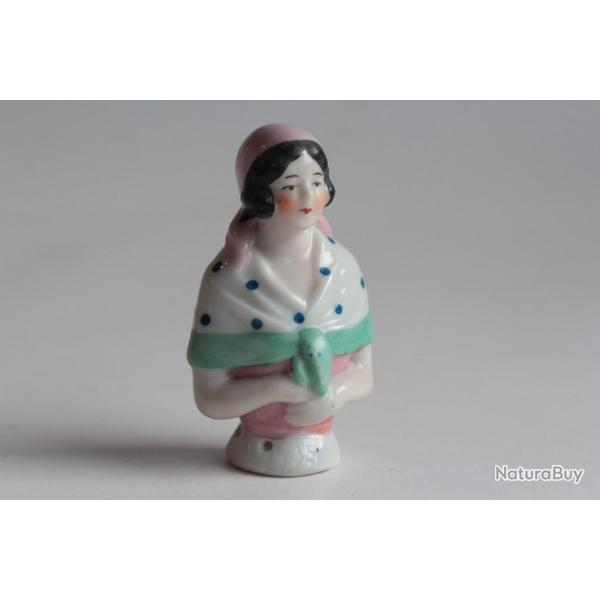 Demi figurine porcelaine Femme Corse
