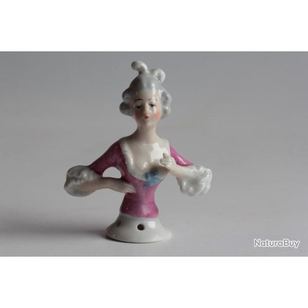 Demi figurine porcelaine Marquise