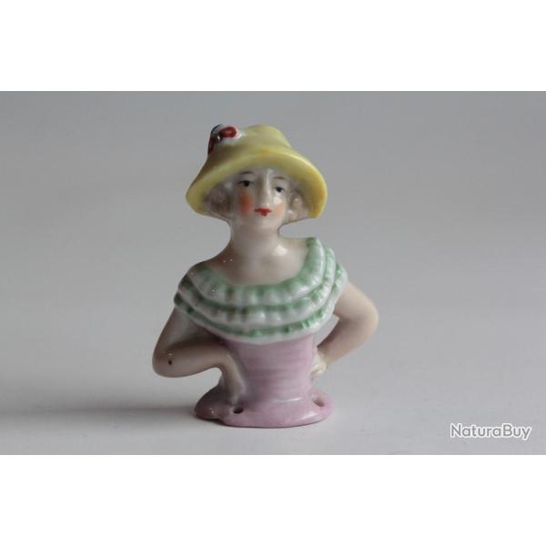Demi figurine porcelaine biscuit Femme