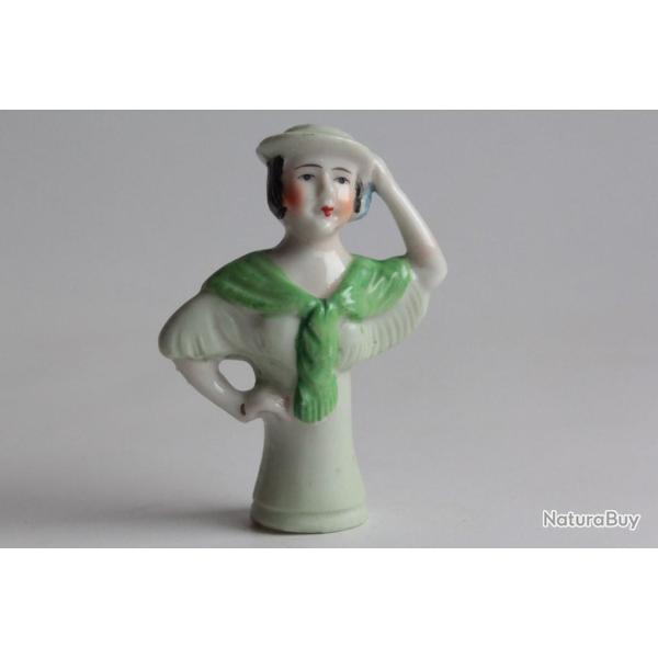 Demi figurine porcelaine Femme Garonne