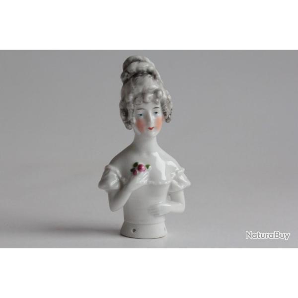 Demi figurine porcelaine Femme Marquise