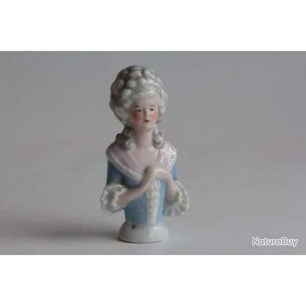 Demi figurine porcelaine Femme Marquise