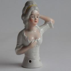 Demi figurine porcelaine Marie Antoinette