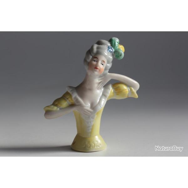 Demi figurine porcelaine Femme Marquise